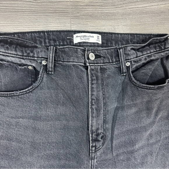 Abercrombie The 90's Straight Ultra High Rise Dark Gray Jeans with Split Hem - Picture 2 of 3